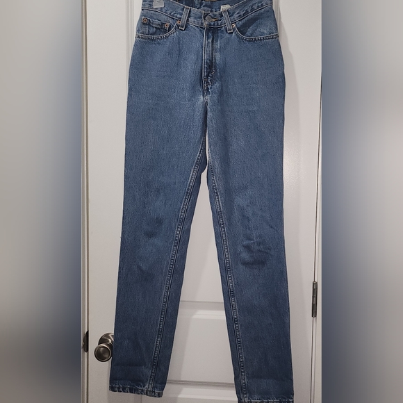 Levi's - Picture 9 of 10